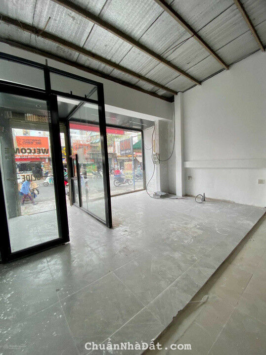 Cho Thuê nhà Mặt tiền  đường Ung Văn Khiêm P25, Q Bình Thạnh. DT: (5.5x24) 128.4m2 Giá: 52tr/tháng