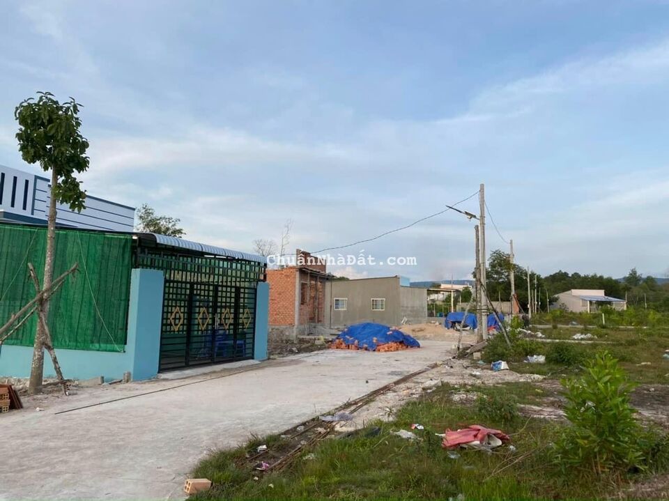 Mở Bán Nền Giá Ngộp Gần KDL Suối Đá Bàn 