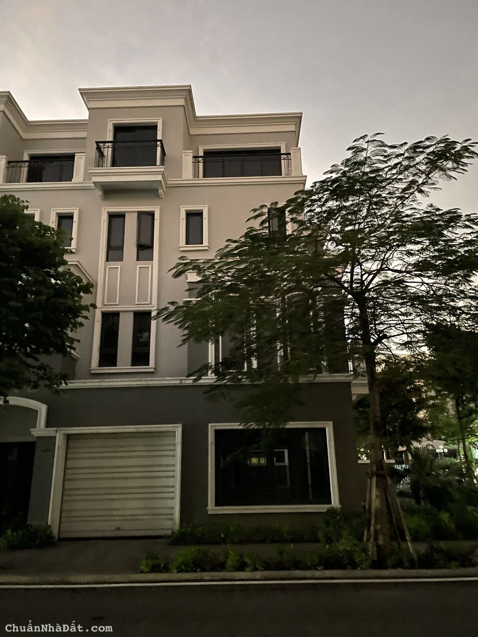 BÁN CĂN GÓC 2 MẶT TIỀN RỘNG TẠI GRAND BAY TOWER PHƯỜNG BÃI CHÁY