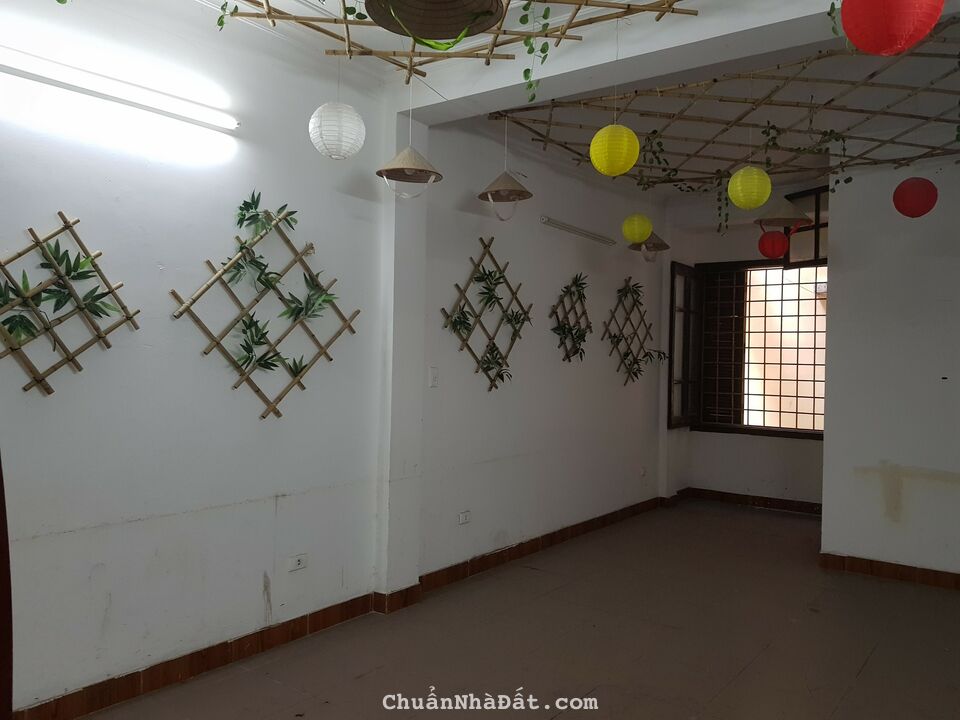 Cho thuê Nhà mặt tiền đường Nguyễn Khang, Phường Yên Hòa, Diện tích 100m², Giá 40 Triệu/tháng Cho thuê Nhà mặt tiền đường Nguyễn Khang, Phường Yên Hòa, Diện tích 100m², Giá 40 Triệu/tháng