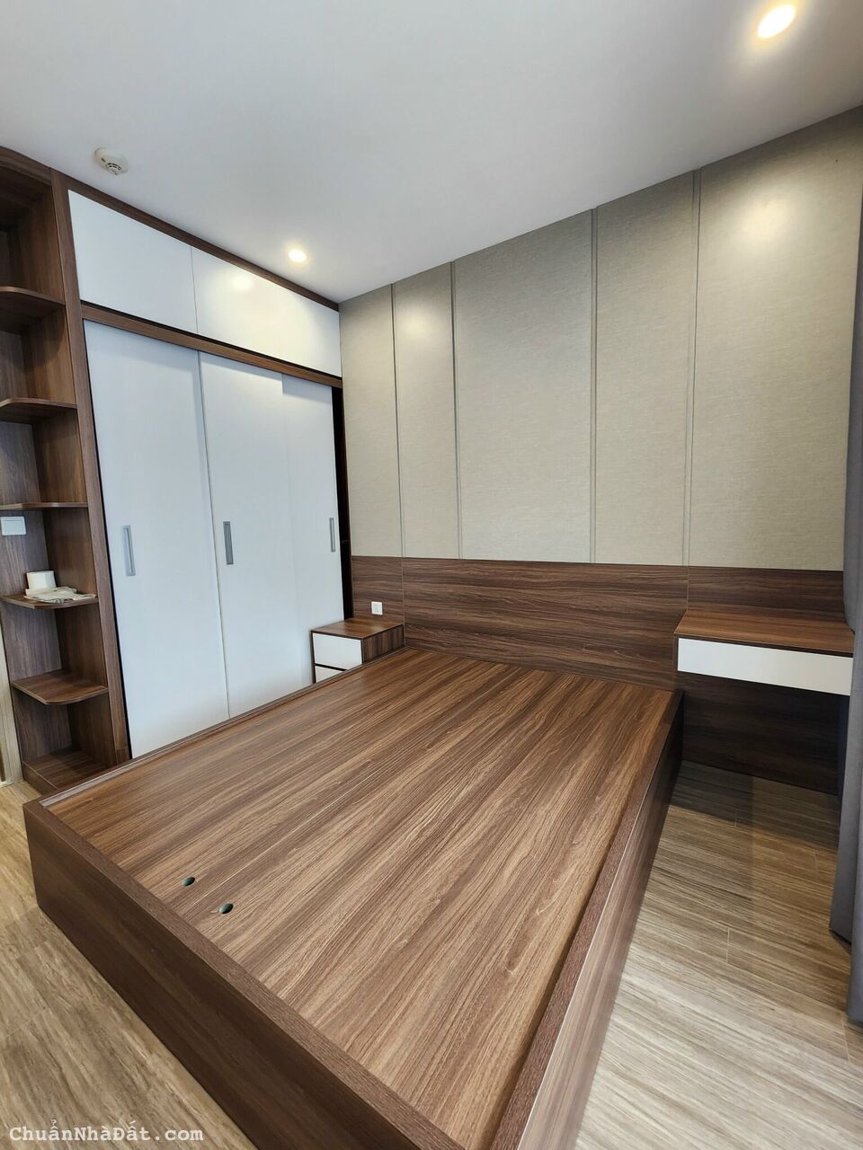 Cho thuê căn hộ giá tốt nhất Vinhomes Ocean Park liên hệ: 0981996532