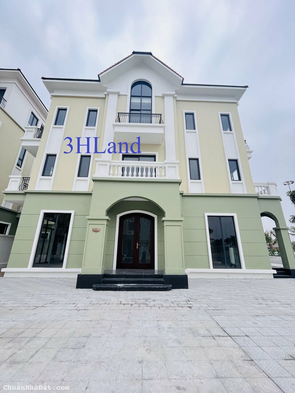 Một số mặt bằng kinh doanh Shophuose, Shop chân đế giá rẻ nhất Vinhomes Ocean Park LH: 0981996532