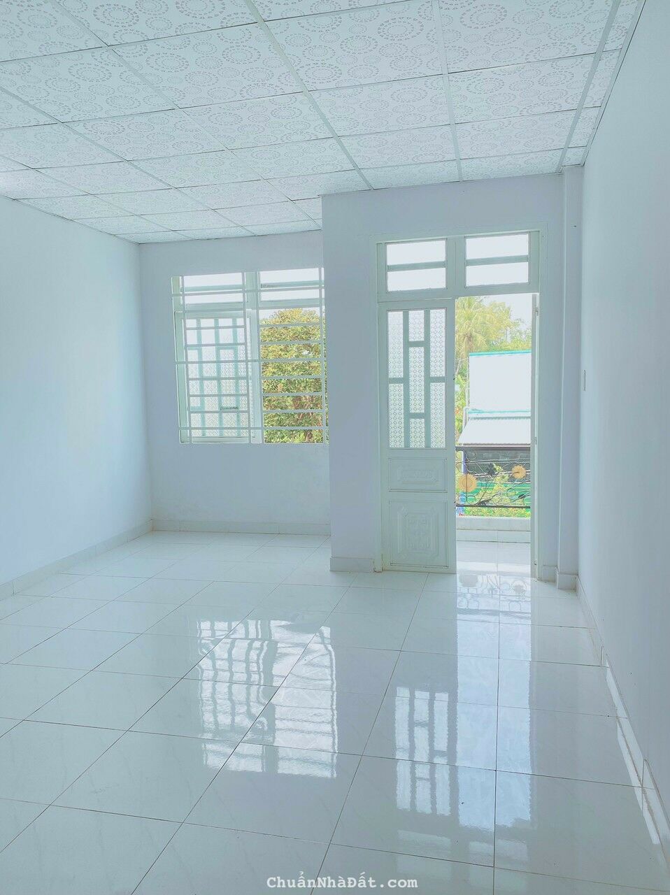 Bán nhà phố liền kề ở liền,trệt,1 lầu,sổ hồng riêng,100m2,giá bán 2,2 tỷ tl 