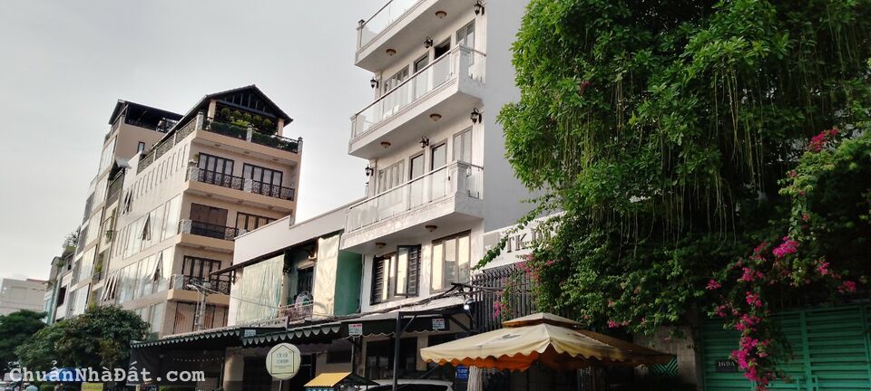 Bán nhà mặt tiền đường D5,P.25,Q.Bình Thạnh,6,5mx7m,3 lầu,sổ hồng,giá 18 tỷ 