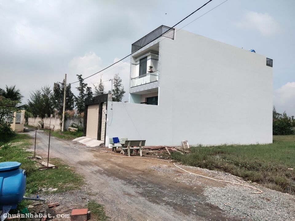 Đất nền sổ đỏ thổ cư,gần chợ Điệm,Bình Chánh,TPHCM,giá 2 tỷ tl 