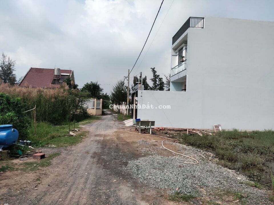 Đất nền sổ đỏ thổ cư,gần chợ Điệm,Bình Chánh,TPHCM,giá 2 tỷ tl 