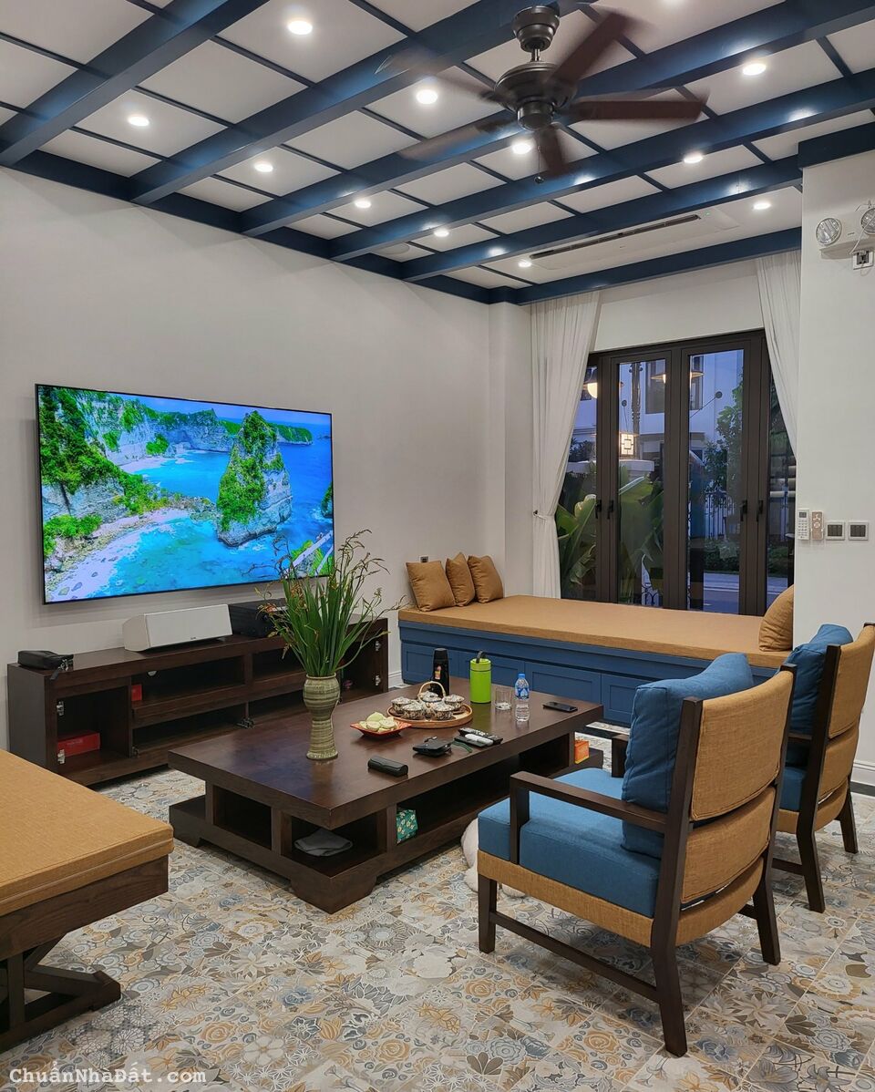 Chính chủ cho thuê căn biệt thự mới full nội thất cao cấp tiêu chuẩn khách sạn 5 sao cực đẹp Chính chủ cho thuê căn biệt thự mới full nội thất cao cấp tiêu chuẩn khách sạn 5 sao cực đẹp