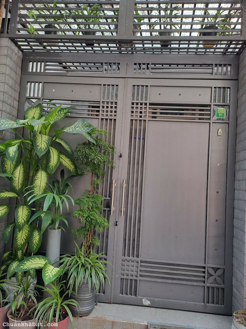 Nhà đẹp Lý Chiêu Hoàng Q6, HXH, diện tích 58m2, 2 tầng btct, giá 5.2 tỷ TL.