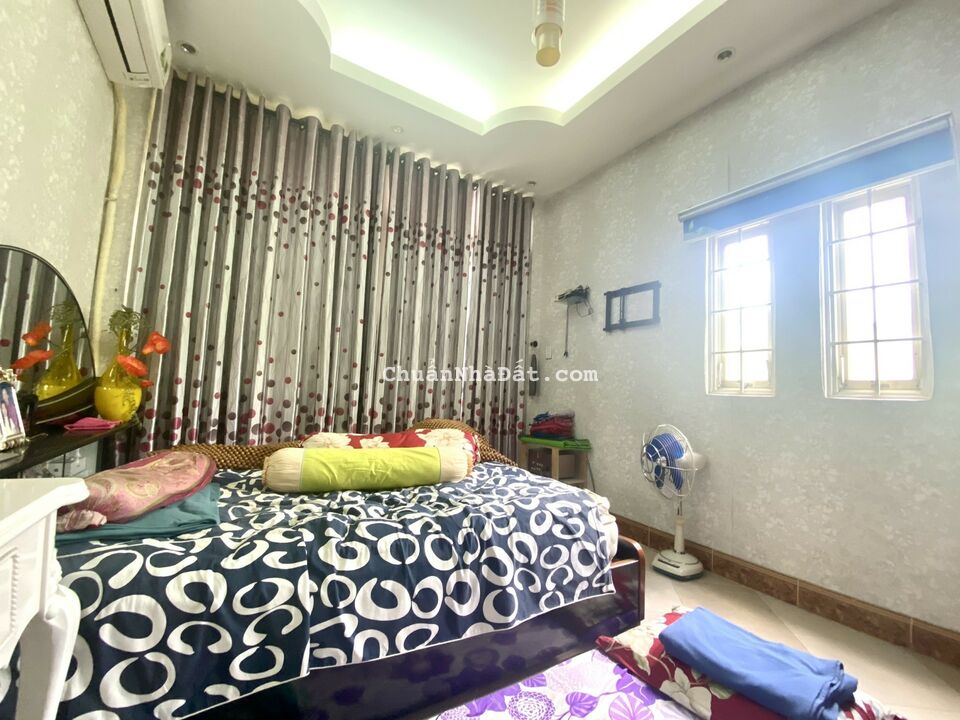 Nhà Nguyễn Đình Chiểu_ Q3, 36m2 ngang 3.4m, 4 Tầng, 7.4 tỷ TL