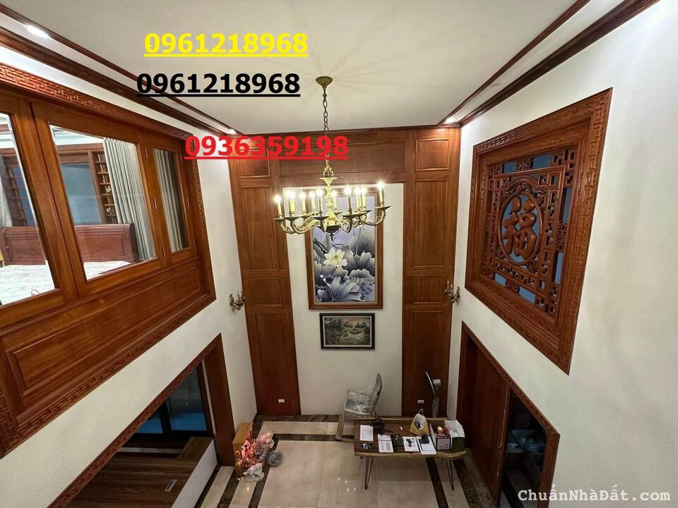 Chính chủ cần bán gấp nhà Biệt Thự Khu Víp Tân Hoàng Minh Nguyễn Văn Huyên Quan Hoa Cầu Giấy dt168M