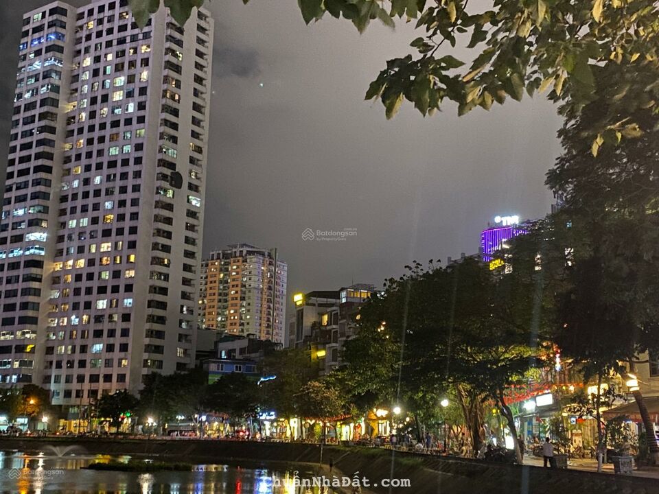 Bán nhà mặt phố  Hoàng Quốc Việt, Phường Nghĩa Đô, Cầu Giấy, Hà Nội diện tích 200 m2 giá 155 tỷ 