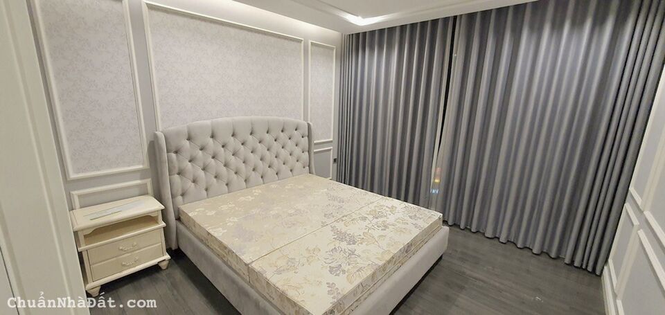 [Cho Thuê] Căn hộ 3PN+1 Tòa M2 tầng trung - View Nội Khu Metropolis