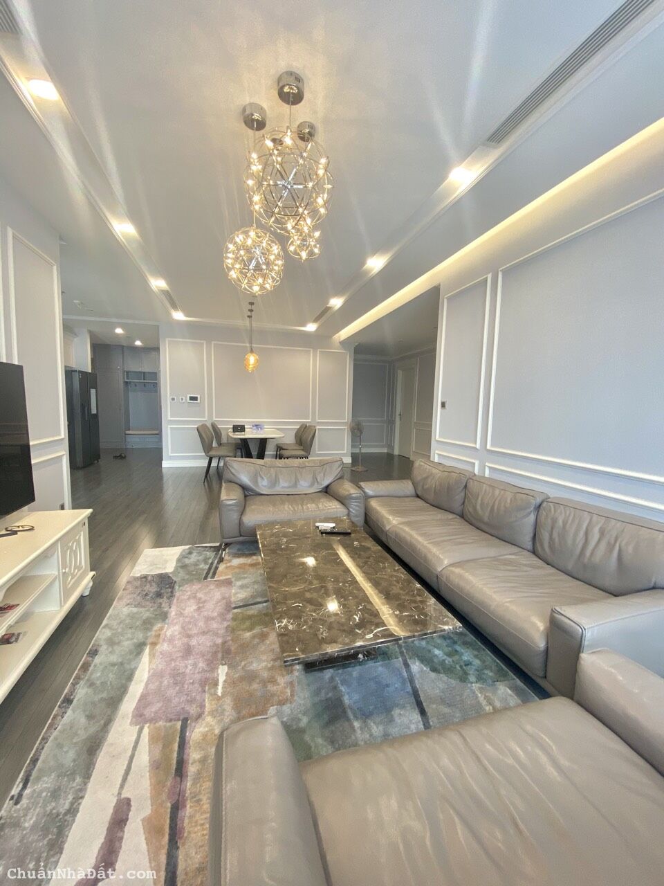 [Cho Thuê] Căn hộ 3PN+1 Tòa M2 tầng trung - View Nội Khu Metropolis