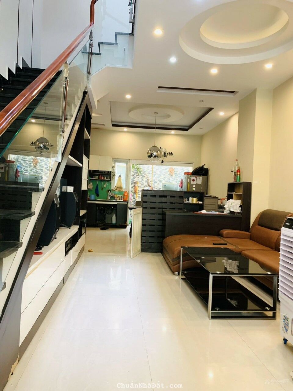 Bán nhà 3 tầng, đường P2 rộng 13m, KĐT Vĩnh Điềm Trung - Nha Trang Bán nhà 3 tầng, đường P2 rộng 13m, KĐT Vĩnh Điềm Trung - Nha Trang