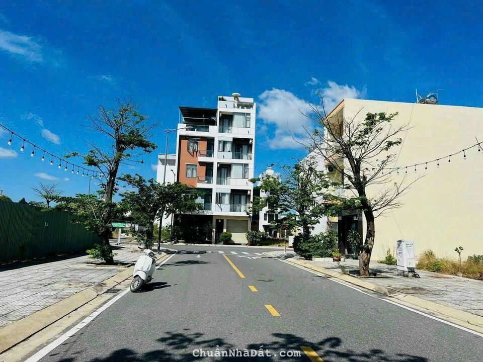 LÔ CẶP ĐƯỜNG 18M TÁI ĐỊNH CƯ SÂN BAY NHA TRANG ‼️GIÁ CHỈ 80TR/M2 LÔ CẶP ĐƯỜNG 18M TÁI ĐỊNH CƯ SÂN BAY NHA TRANG ‼️GIÁ CHỈ 80TR/M2