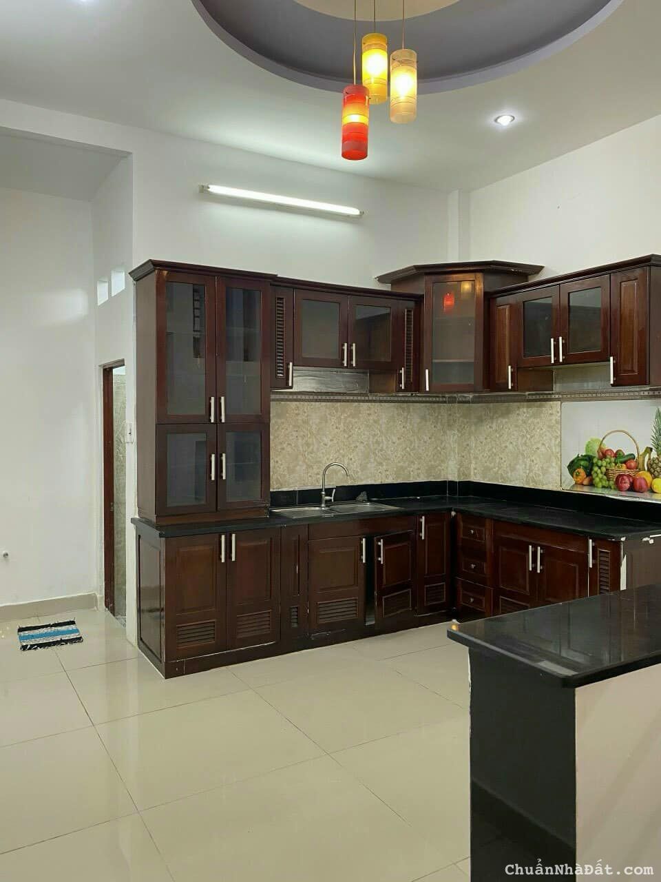 Bán nhà sổ hồng 73m2, giá 1 tỷ 750 triệu xây 1trệt 1lầu, Phan Văn Hớn, Tân Thới Nhất, Q12