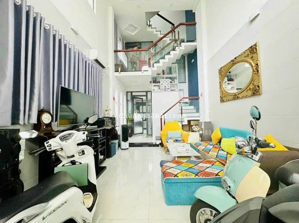 Tặng full nội thất vì cần bán gấp nhà Phó Cơ Điều, Phường 12, Quận 5, DT 71m2, giá 3 tỷ 850 triệu