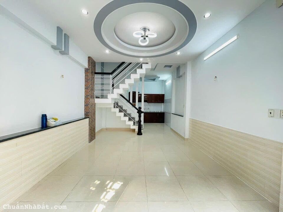 Chính chủ vỡ nợ bán gấp căn nhà Lũy Bán Bích, phường Hòa Thạnh, quận Tân Phú giá siêu ngộp. Chính chủ vỡ nợ bán gấp căn nhà Lũy Bán Bích, phường Hòa Thạnh, quận Tân Phú giá siêu ngộp.