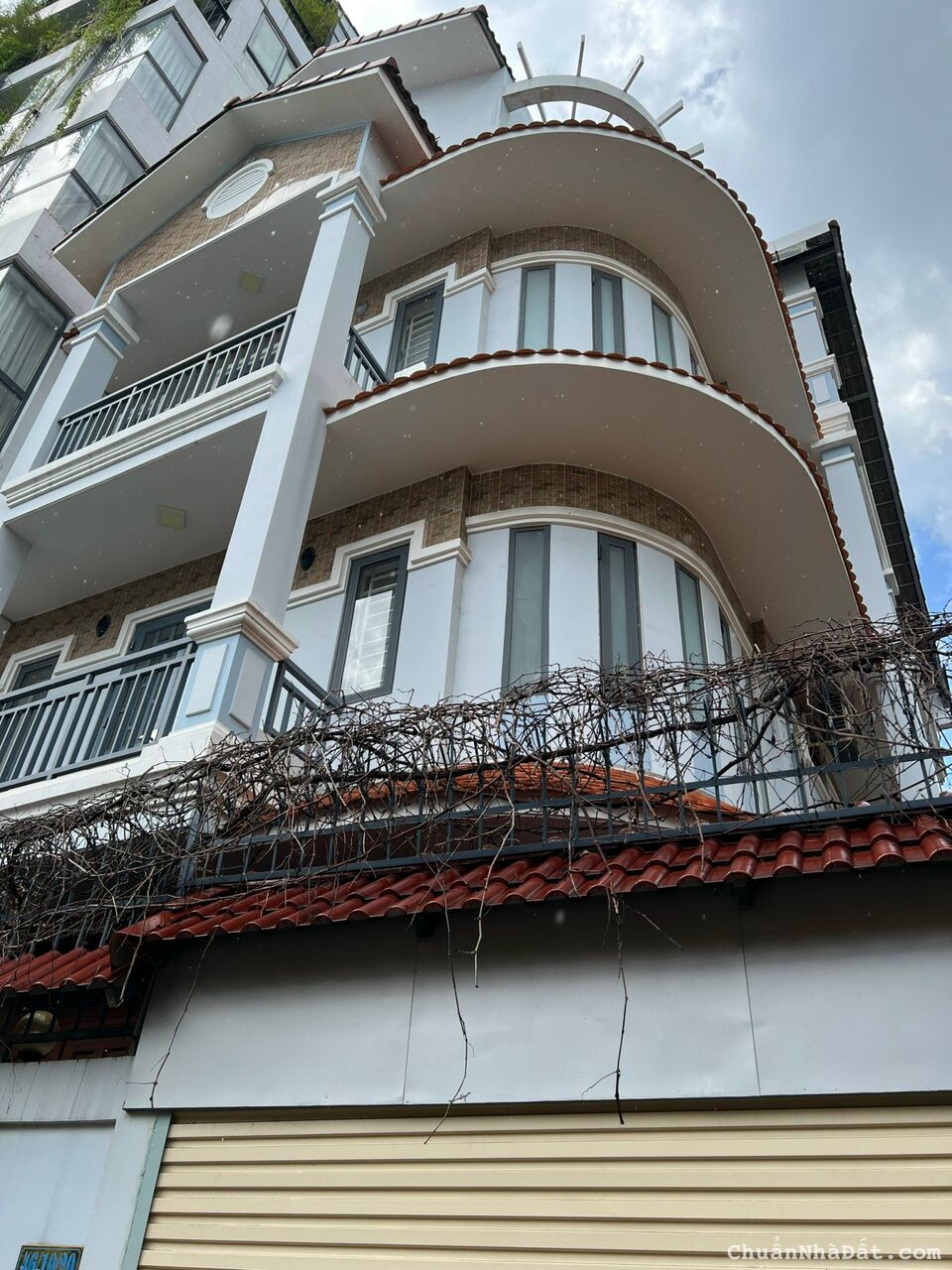 Bán gấp căn nhà quận Bình Thạng phường 17 đường Nguyễn Cửu Vân