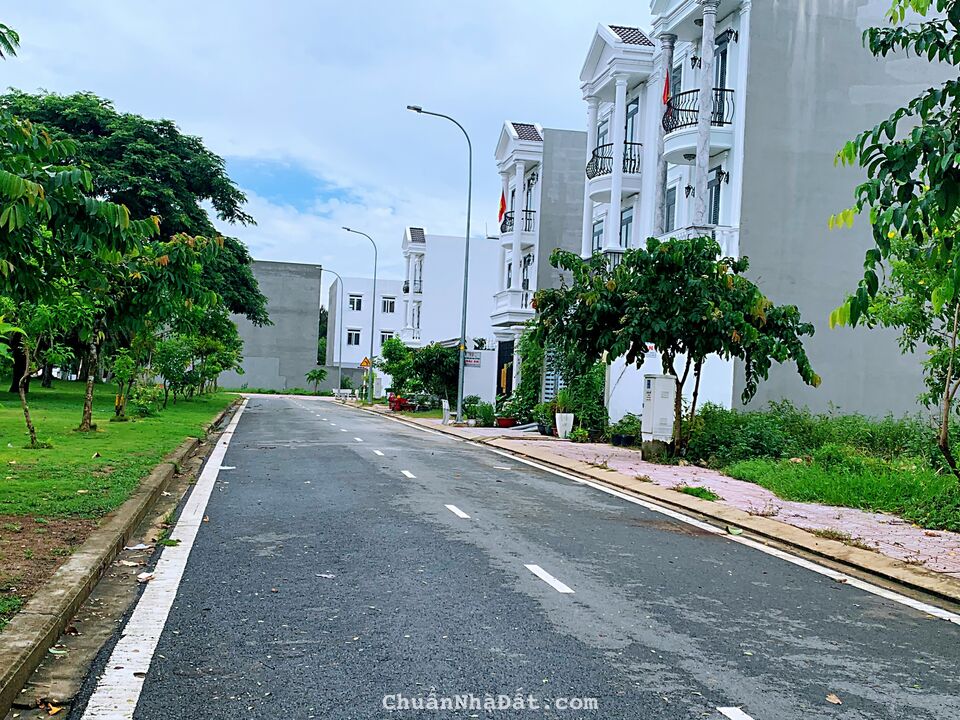 Bán gấp lô đất đường L phường An Bình, Dĩ An Bình Dương giá 2,1 tỷ Bán gấp lô đất đường L phường An Bình, Dĩ An Bình Dương giá 2,1 tỷ