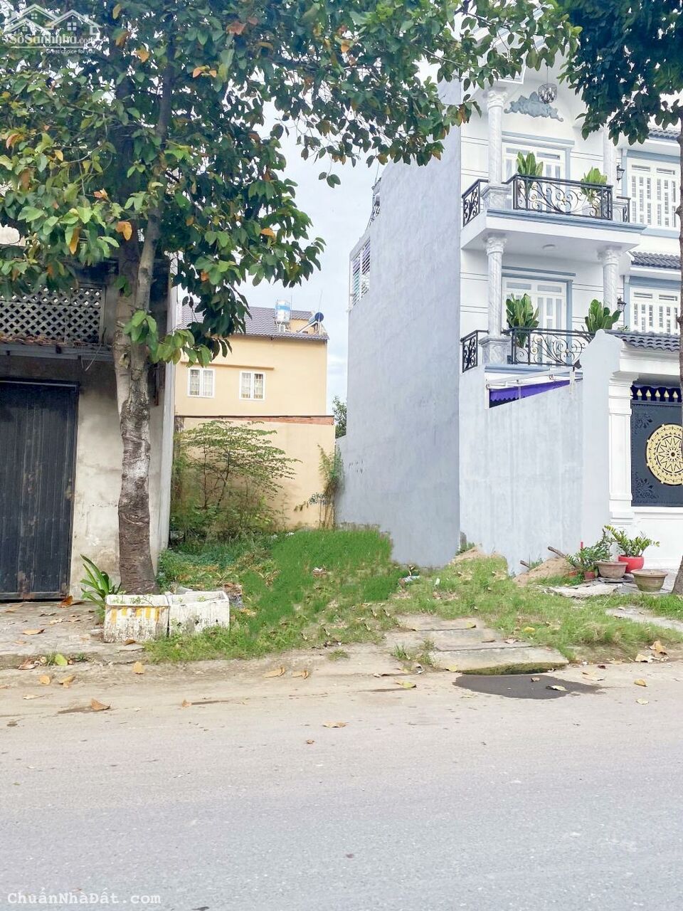 Bán gấp lô đất đường Phạm Thế Hiển. DT 100m2. Giá 2,1 tỷ