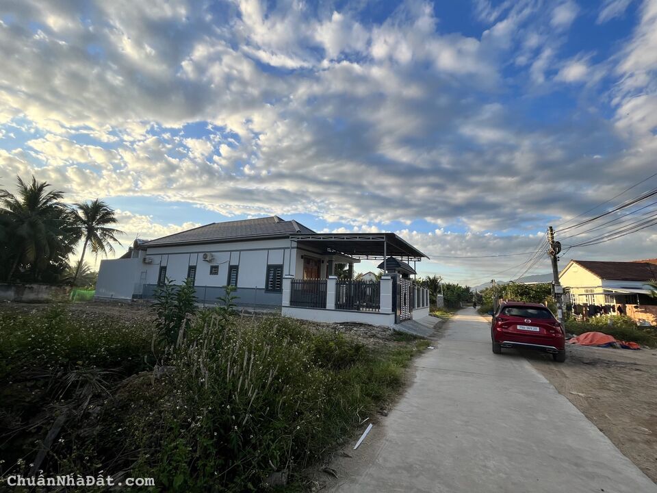 Bán đất Ninh Quang Ninh Hoà dt 199m2 giá chỉ 1.2 tỷ đường oto