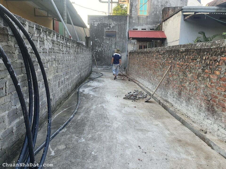 Bán gấp 51m, Lạc Đạo, Sát chợ Đậu, giá chỉ 876 triệu - 0362554684