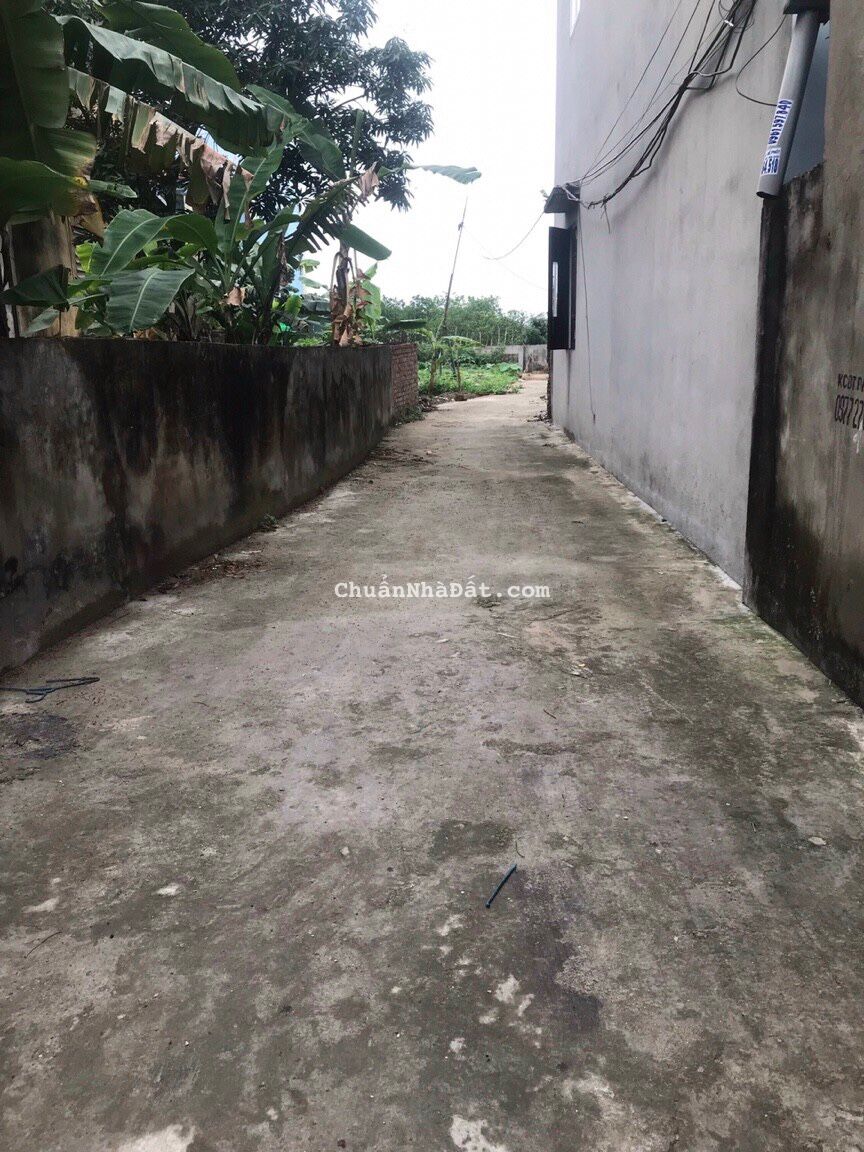 Bán 64m đất Chí Trung Tân Quang ngõ xe 4 chỗ, giá 1,3 tỷ. Lh 0362554684