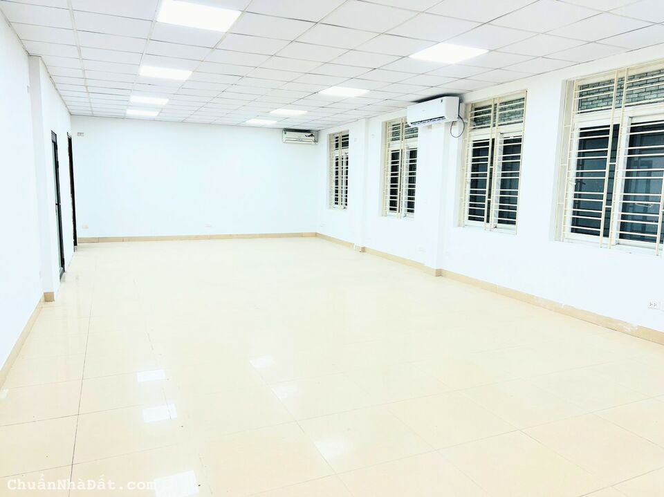 Bán nhà BUILDING  mặt phố Vương Thừa Vũ 110m2 x 9 T x MT 5m x 30 tỷ.vỉa hè. thang máy