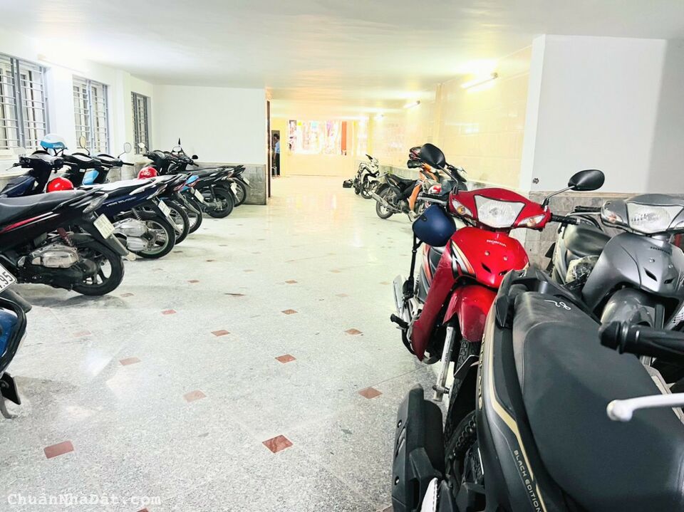 Bán nhà BUILDING mặt phố Vương Thừa Vũ 181m2 x 8 T x MT 5m x 48 tỷ.vỉa hè. thang máy Bán nhà BUILDING mặt phố Vương Thừa Vũ 181m2 x 8 T x MT 5m x 48 tỷ.vỉa hè. thang máy