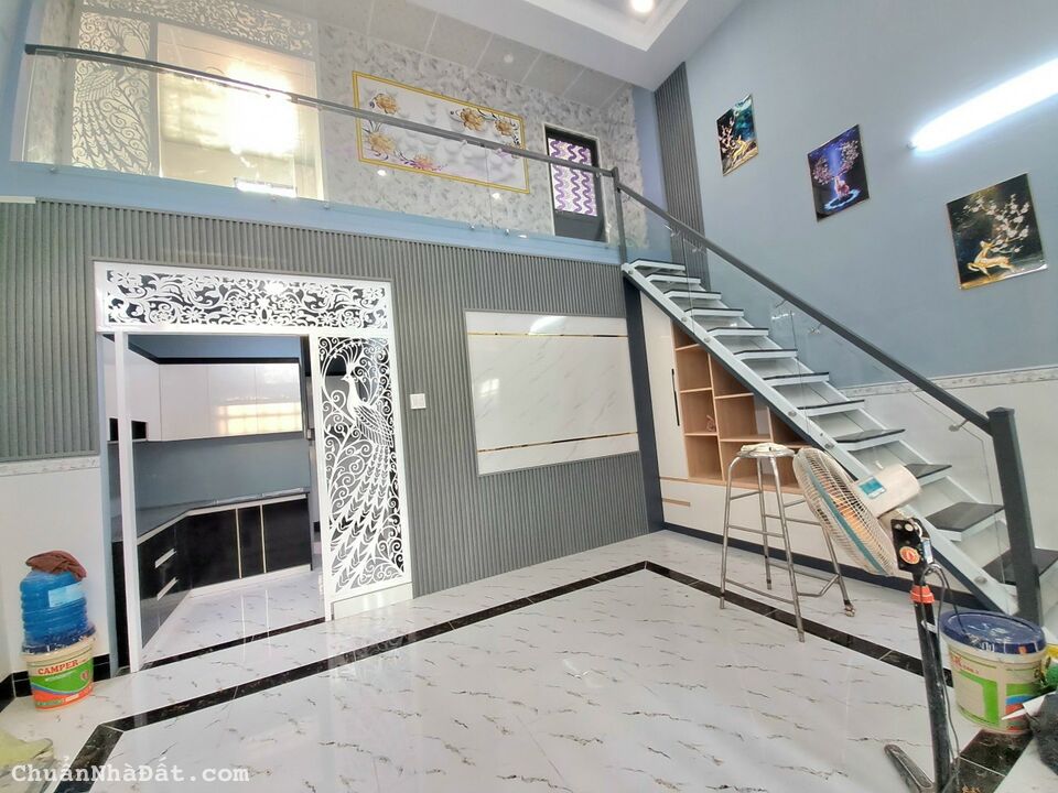 Chủ ngợp thở oxi cần bay nhanh nhà ngay mặt tiền đường 