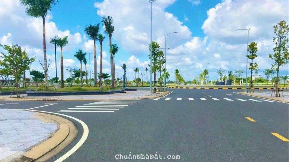 BÁN NỀN GÓC ĐỐI DIỆN CÔNG VIÊN VỊ TRÍ TRUNG TÂM BÁN NỀN GÓC ĐỐI DIỆN CÔNG VIÊN VỊ TRÍ TRUNG TÂM