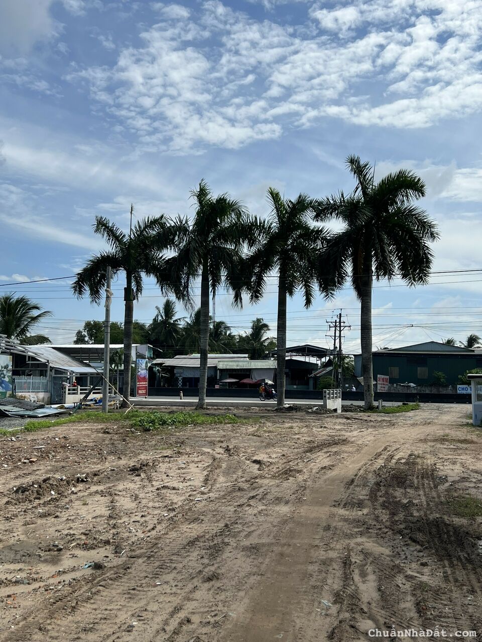 Bán nền ngay mặt tiền, diện tích 90m2 giá 850triệu 