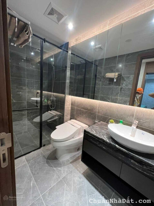 (NEW) 93 LÁNG HẠ, BÁN CĂN NGOẠI GIAO VIEW HỒ NHẬN NHÀ Ở NGAY. ƯU ĐÃI 3 SUẤT TẶNG 5 CHỈ VÀNG (NEW) 93 LÁNG HẠ, BÁN CĂN NGOẠI GIAO VIEW HỒ NHẬN NHÀ Ở NGAY. ƯU ĐÃI 3 SUẤT TẶNG 5 CHỈ VÀNG