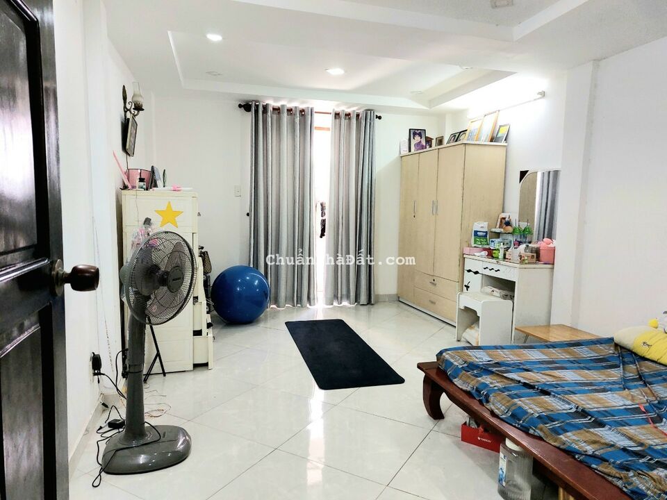 Bán nhà Quận 8 - hẻm ô tô - 5 tầng 4 PN - 40m2 - nhỉnh 7tỷ - Ms. Dung.