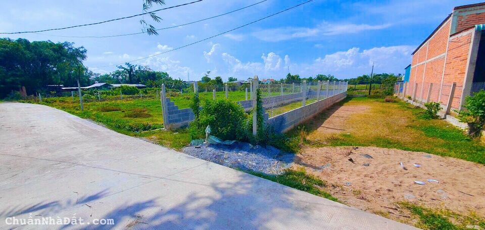 Cần tiền mở cửa hàng Spa bán gấp lô đất ở Tây Ninh 