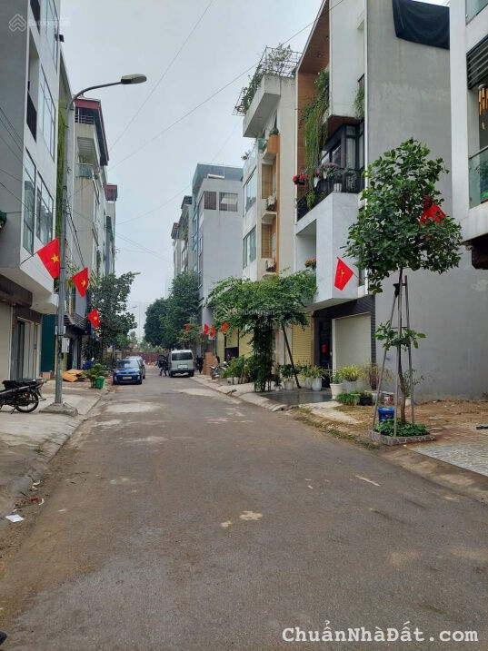 Cần bán lô đất No6A dịch vụ Vạn Phúc - Hà Đông, dt 41m2, mặt sau HimLam, không lỗi, giá 6.8 tỷ