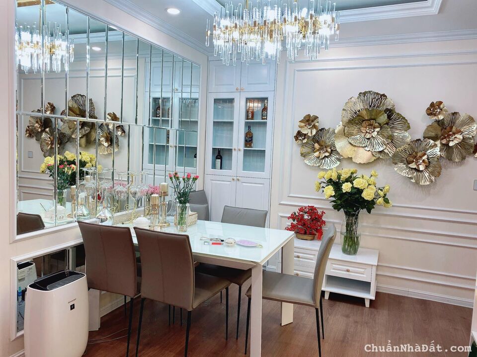 CẦN BÁN CĂN HỘ CHUNG CƯ 90M, 3PN, 2WC, TỰ THIẾT KẾ NỘI THẤT, FULL ĐỒ CAO CẤP, GIÁ CHỈ 6 TỶ