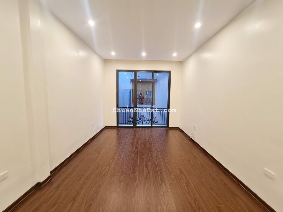 BÁN NHÀ MẶT NGÕ PHỐ ĐẠI LA, BA-GÁC ĐỖ CỬA, S 37M x 5 TẦNG, MẶT TIỀN 3M, GIÁ CHỈ 5 TỶ 250