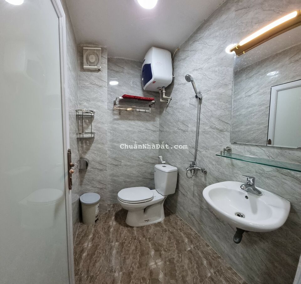 BÁN NHÀ PHỐ HÀN THUYÊN, SIÊU HIẾM, S 33M X 5 TẦNG, VÀI BƯỚC RA PHỐ, GIÁ CHỈ 6 TỶ 1