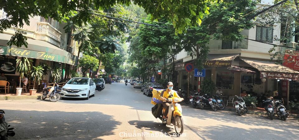 BÁN NHÀ PHỐ ĐẦM TRẤU, PHÂN LÔ Ô TÔ ĐỖ CỬA, S 58M X 4 TẦNG, MT 4.2M, GIÁ CHỈ 13 TỶ 6