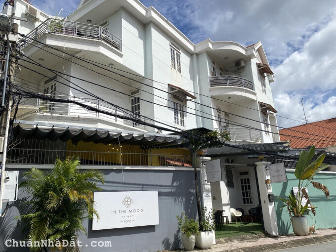 Bán nhà siêu to Nơ Trang Long, ngay bênh viện Gia Định. DT:22x8m Trệt 3 Lầu Giá chỉ 14 tỷ