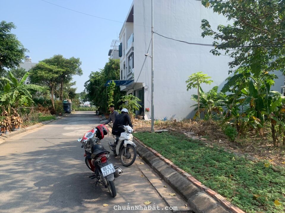 Bán 2 lô liền kề KĐT Sinh Thái: TT Như Quỳnh, Văn Lâm, Hưng Yên: 0988663893 Bán 2 lô liền kề KĐT Sinh Thái: TT Như Quỳnh, Văn Lâm, Hưng Yên: 0988663893