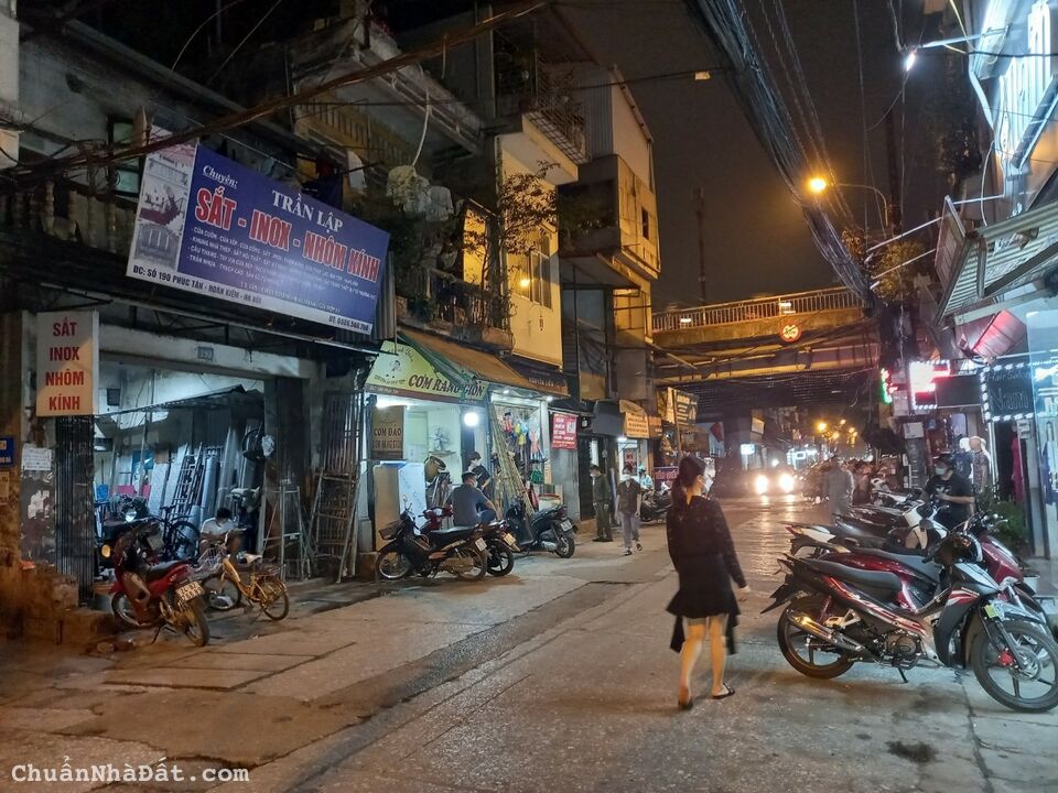 Chủ cần bán nhà mặt đường lô góc phố Phúc Tân, Hoàn Kiếm giá 6.8 Tỷ