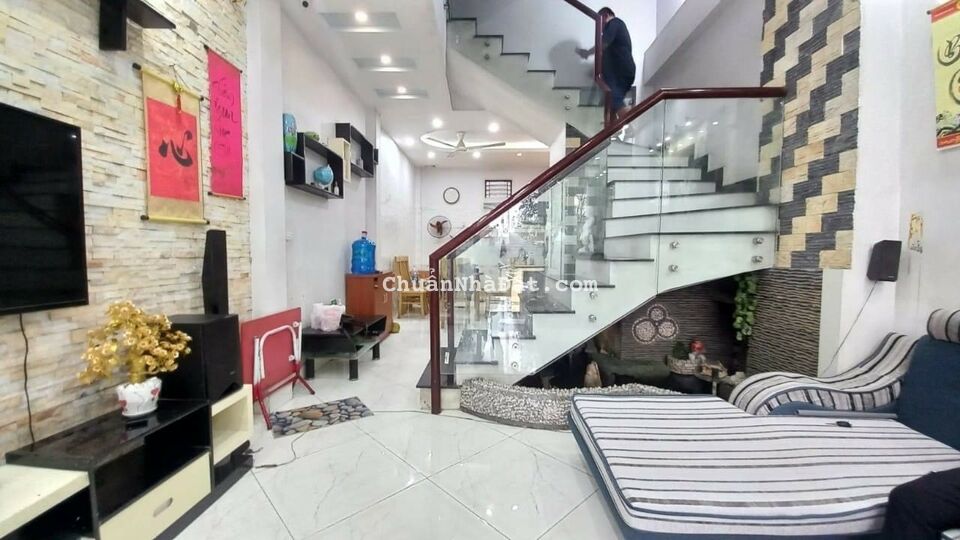 HOA LÂM, LONG BIÊN - NHÀ ĐẸP - NGÕ Ô TÔ ĐỖ CỬA - NGÕ THÔNG - MT RỘNG KINH DOANH - 5,6 TỶ