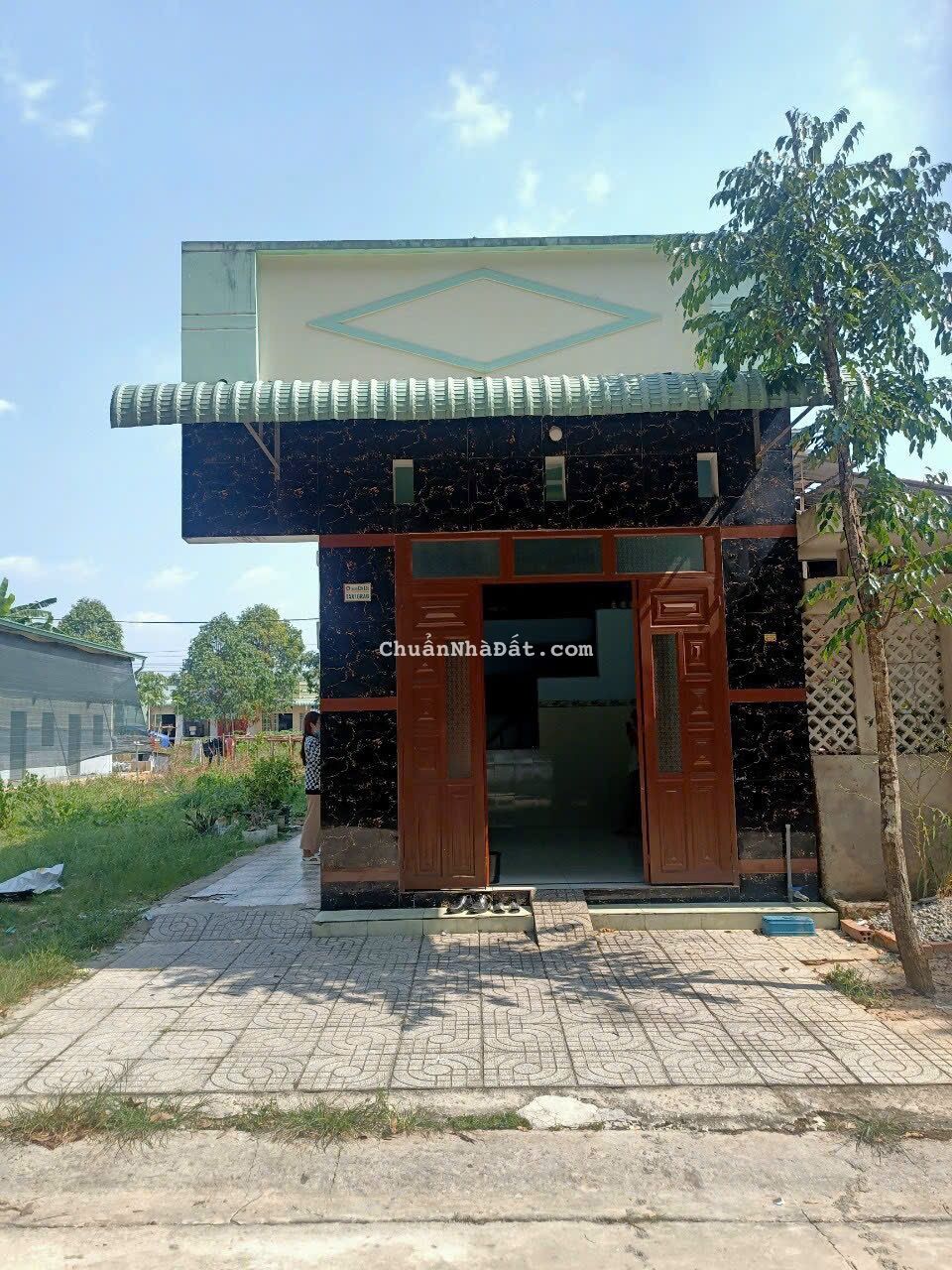 Tôi cần bán gấp dãy trọ 1 ki-ốt , 5phòng , Bến Cát , Bình Dương.