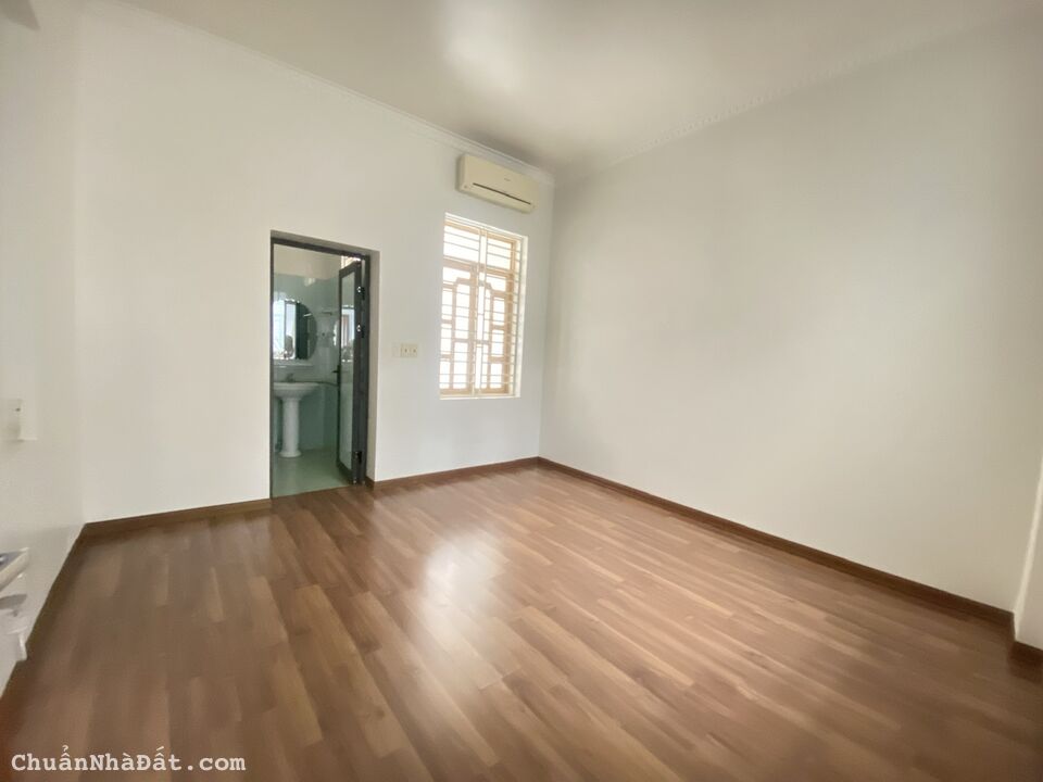 BÁN NHÀ 3 TẦNG CHỈ VỀ Ở LUÔN tại khu Văn Cao, Ngô Quyền Hải Phòng 