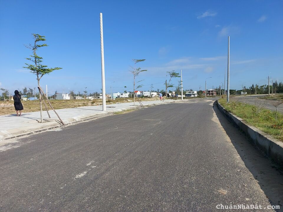 Đất nền VEN BIỂN PHÍA NAM ĐÀ NẴNG giá giai đoạn đầu chỉ từ 1,47 tỷ/nền