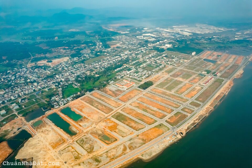 SIÊU PHẨM NHÀ VƯỜN MẶT VỊNH CHỈ 2.2 TỶ, SÂN TRƯỚC SAU 6M TỔNG DIỆN TÍCH 162M2