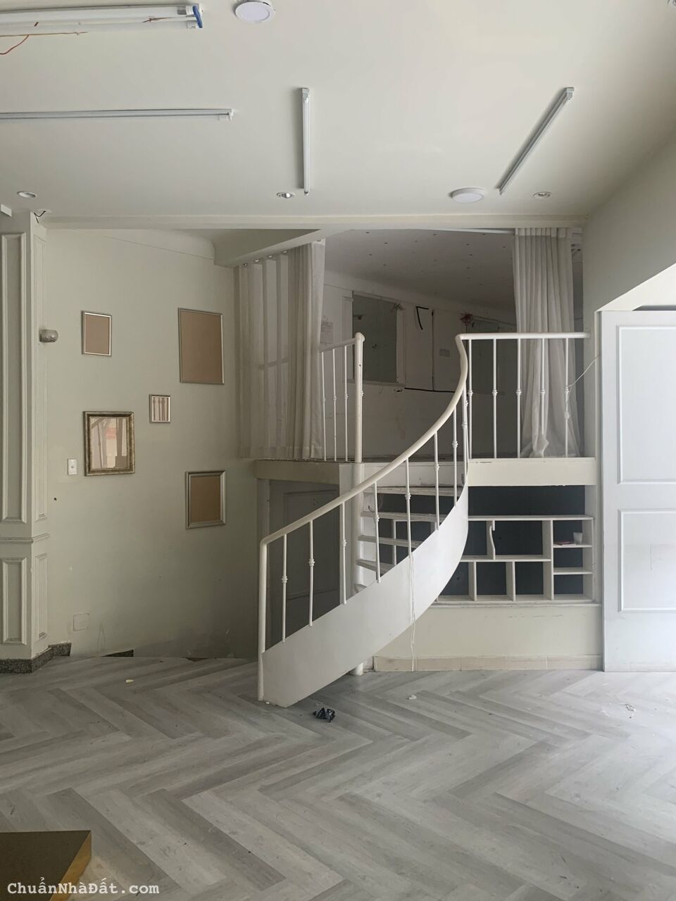 Cho thuê mặt bằng kinh doanh 100m2 Bến Nghé Quận 1 chỉ 60tr còn thương lượng Cho thuê mặt bằng kinh doanh 100m2 Bến Nghé Quận 1 chỉ 60tr còn thương lượng